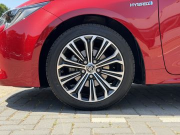 Toyota Corolla Touring Sports